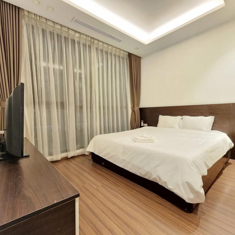 FSB Homestay 3Br2Wc Vinhome Royal City Apartment in Hanoi