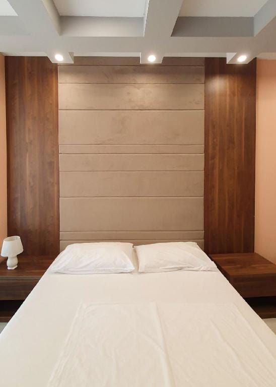 Lovely Bedroom in Shëngjin Apartment in Europe