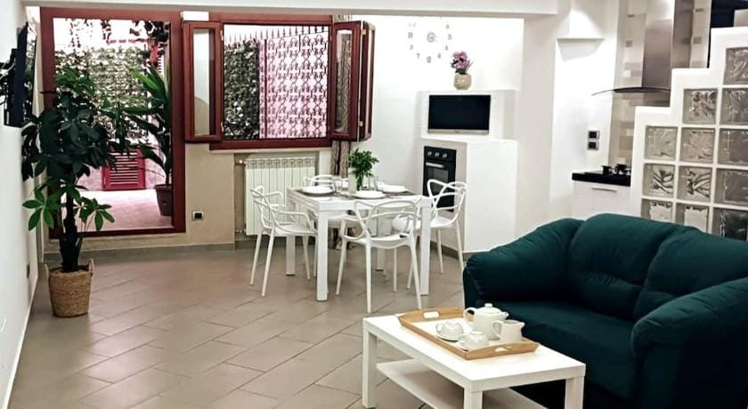 Borgo Loreto Naples Apartment in Naples