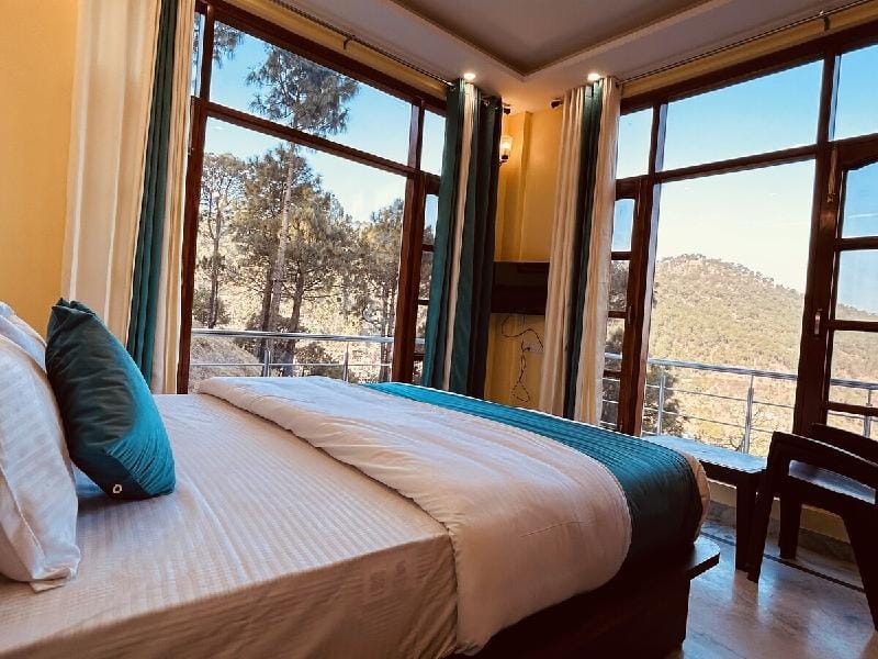 Luxurious Retreat Cottage - Tranquility Awaits Vacation rental in Himachal Pradesh