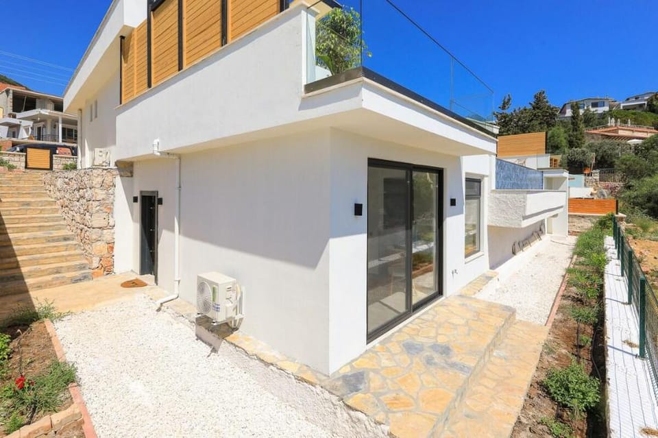 SUER-Suit-  Kaş'ta Jakuzili Studyo daire sizle Apartment in Antalya