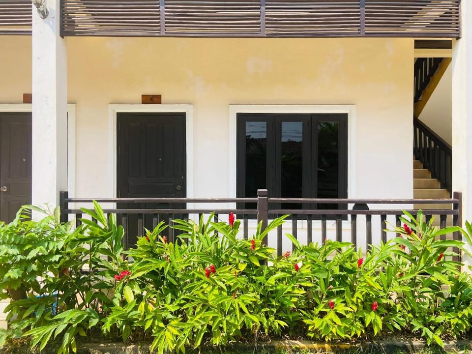 Tranquil Apartment 08/a living room+a bedroom Apartment in Vientiane