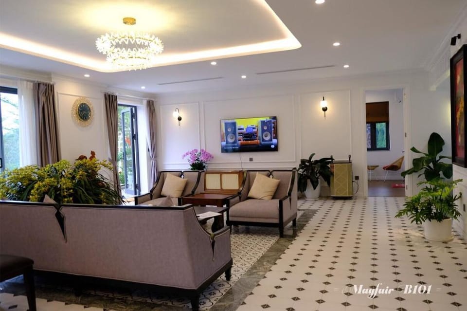 Villa Mayfair B101 - 3 Bedrooms with Lake View Dai Lai Villa in Laos