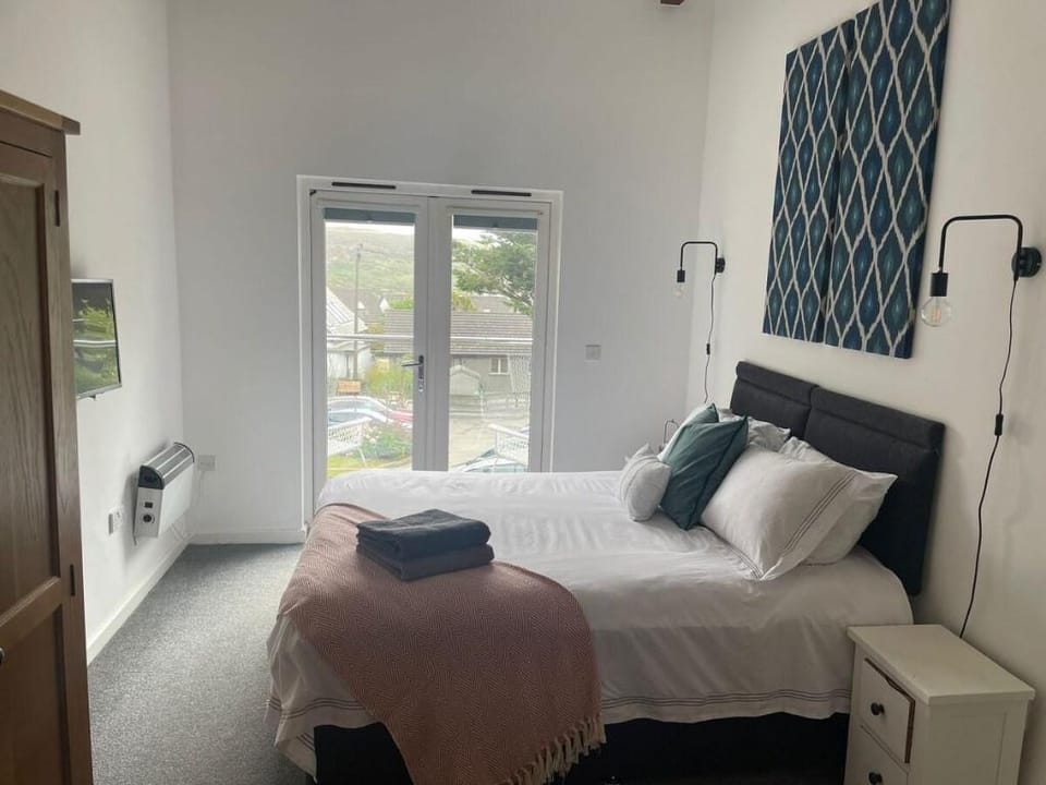 Cornwall Coastal Cottage Nr Beach,Surfing & Trails Vacation rental in England