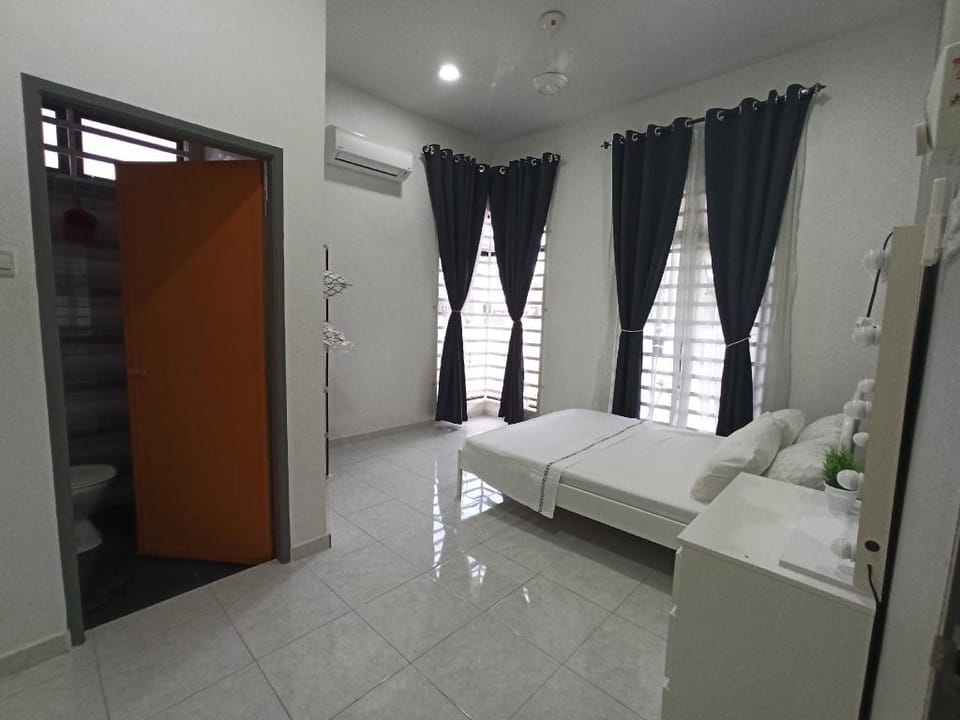 Teratak NH Homestay Pengkalan Chepa Kota Bharu Vacation rental in Malaysia