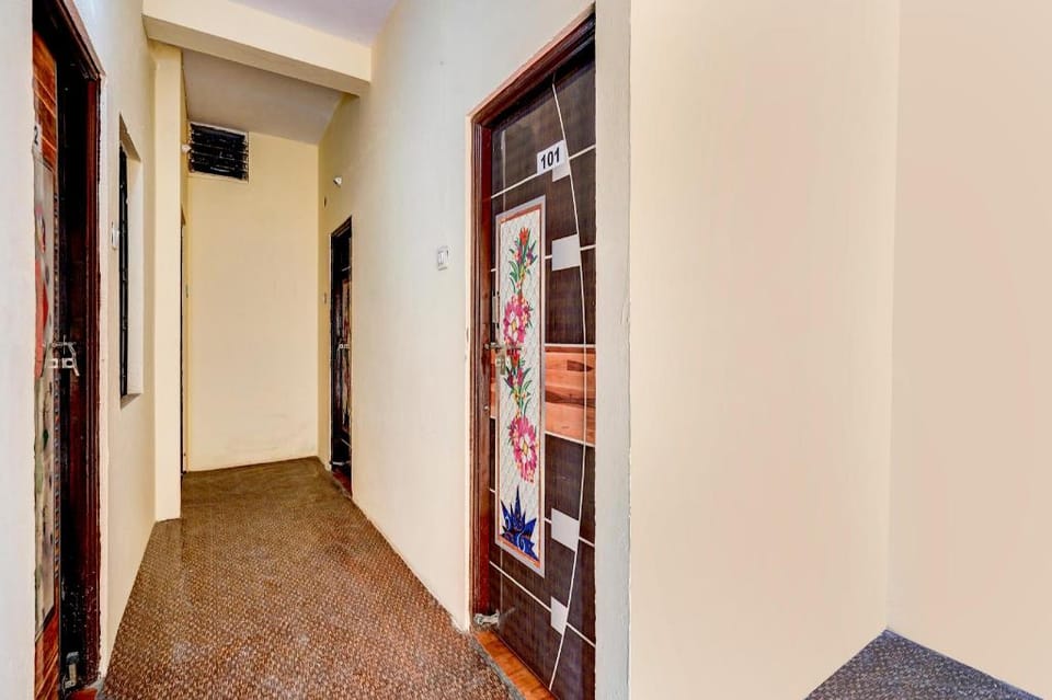 Super HOTEL O MID STAR Hotel in Maharashtra