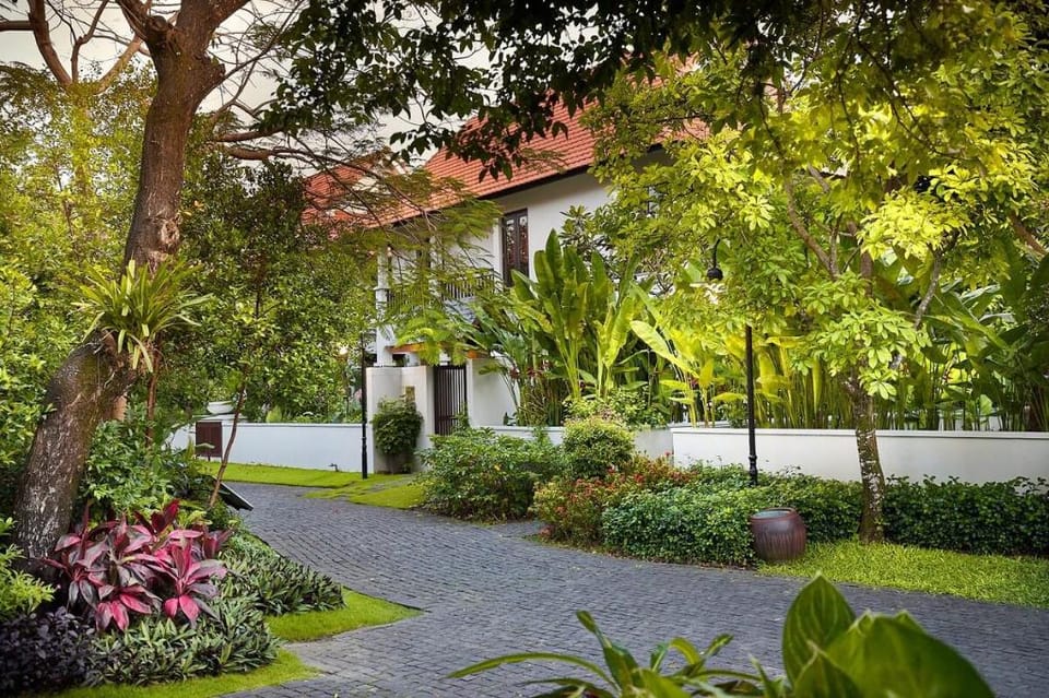 Retreat Pool Villa in 5star Beach Resort  Villa in Da Nang