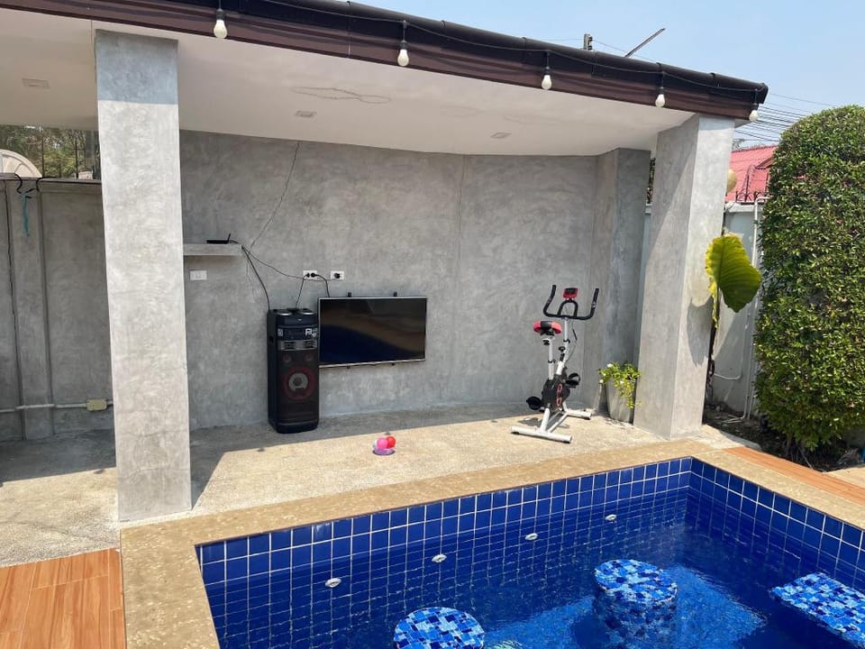 Three bed Pool villa,swim up bar, bbq area Villa in Pattaya City