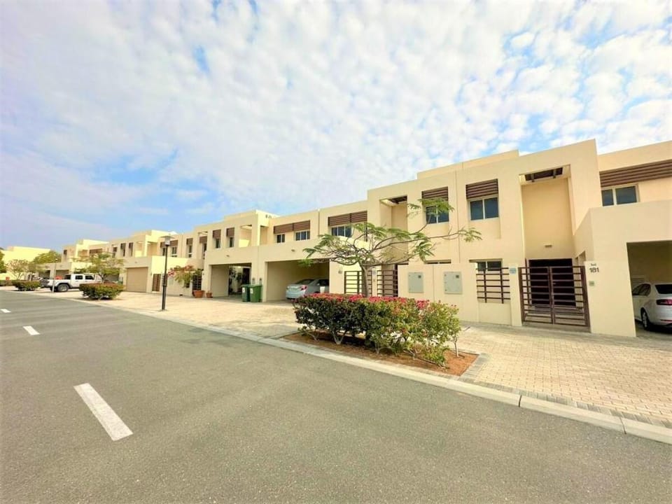 Luxurious 3B Villa with Balcony in Ras Al Khaimah Apartment in Ras al Khaimah