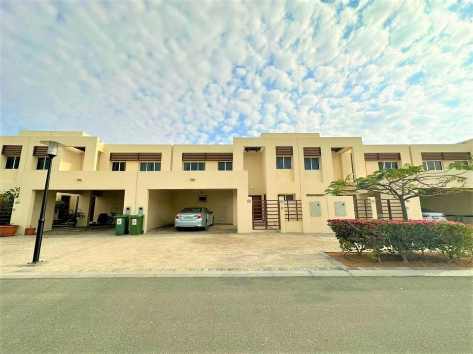 Luxurious 3B Villa with Balcony in Ras Al Khaimah Apartment in Ras al Khaimah