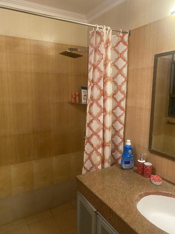 Cosy Condominium  Apartment in Delhi