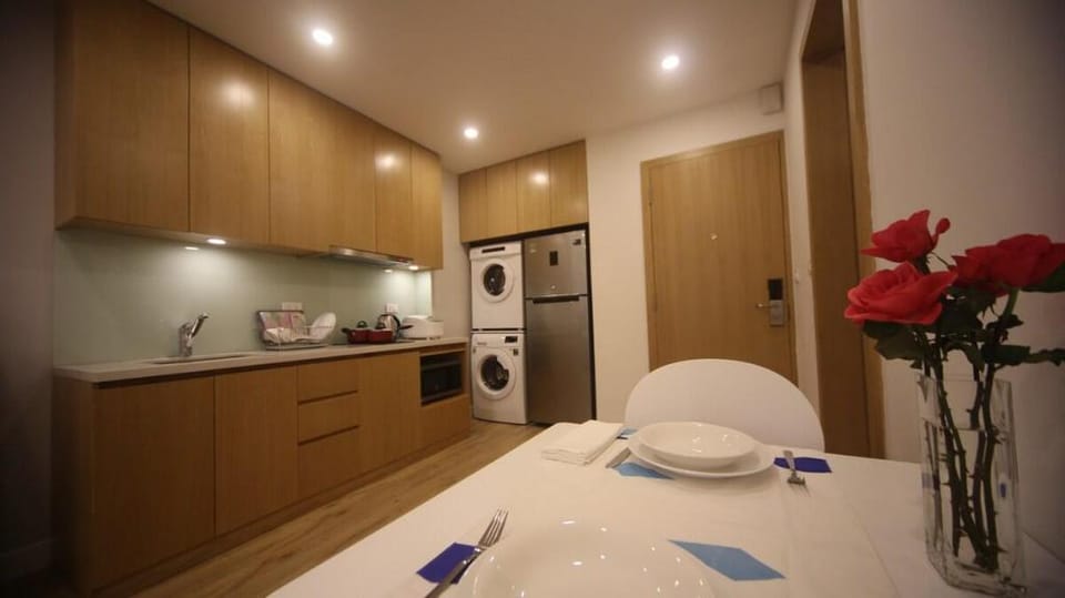 R302 - Cozy home within 5mins to Lotte Lieu Giai Apartment in Hanoi