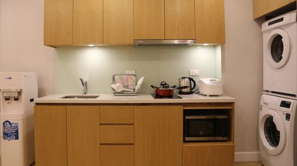 R302 - Cozy home within 5mins to Lotte Lieu Giai Apartment in Hanoi