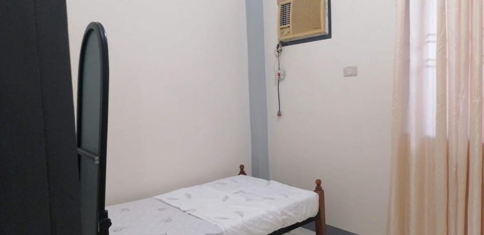 Luna Apartment - Unit A Vacation rental in Davao City