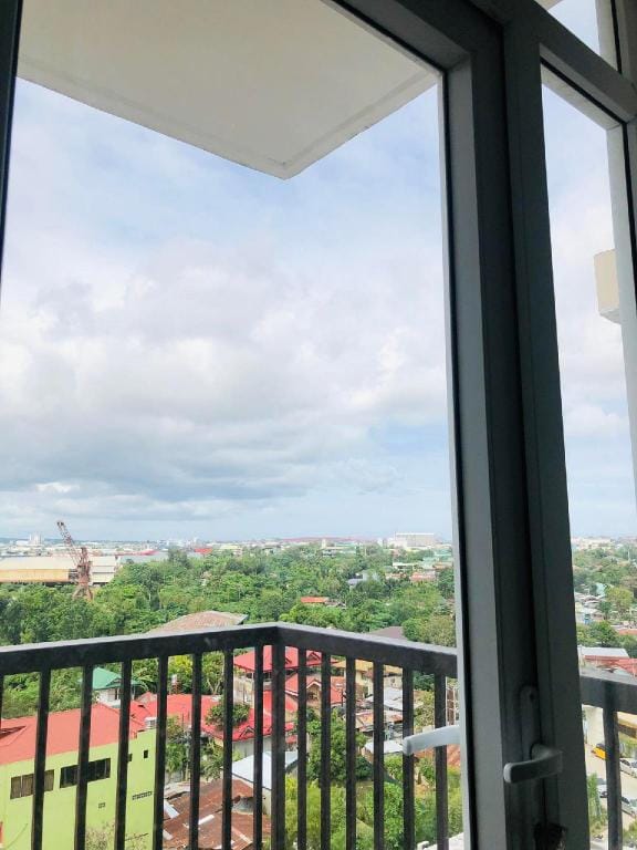 Saekyung 956 Twin Bridges View  Apartment in Lapu-Lapu City
