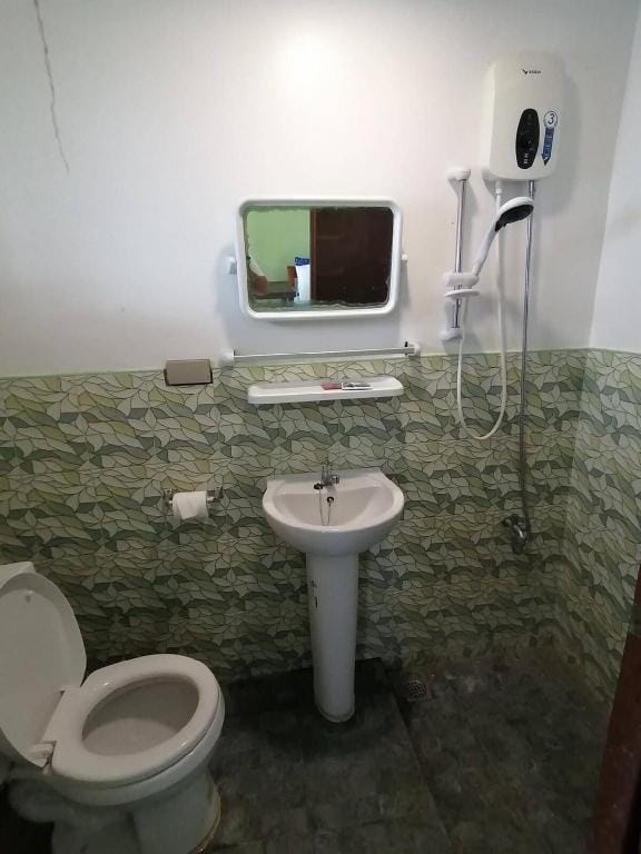 Welcoming 1-bedroom and breakfast with pool Villa in Central Visayas