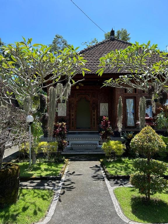 Nang jaya house Vacation rental in Abiansemal