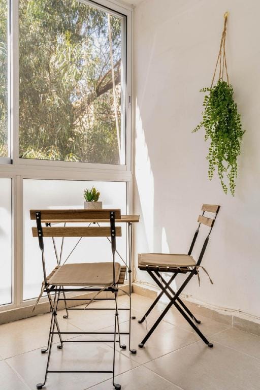 TNC - Quiet and Cozy 8 Mins Walk to Bahai Gardens Apartment in Haifa