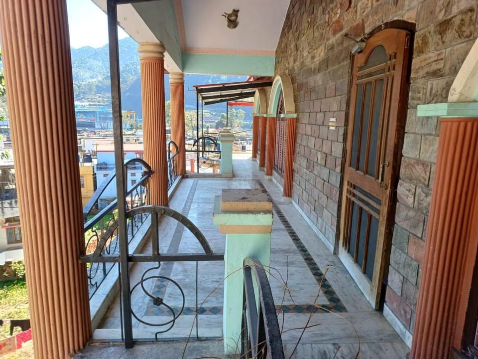 Monal Nest Vacation rental in Uttarakhand