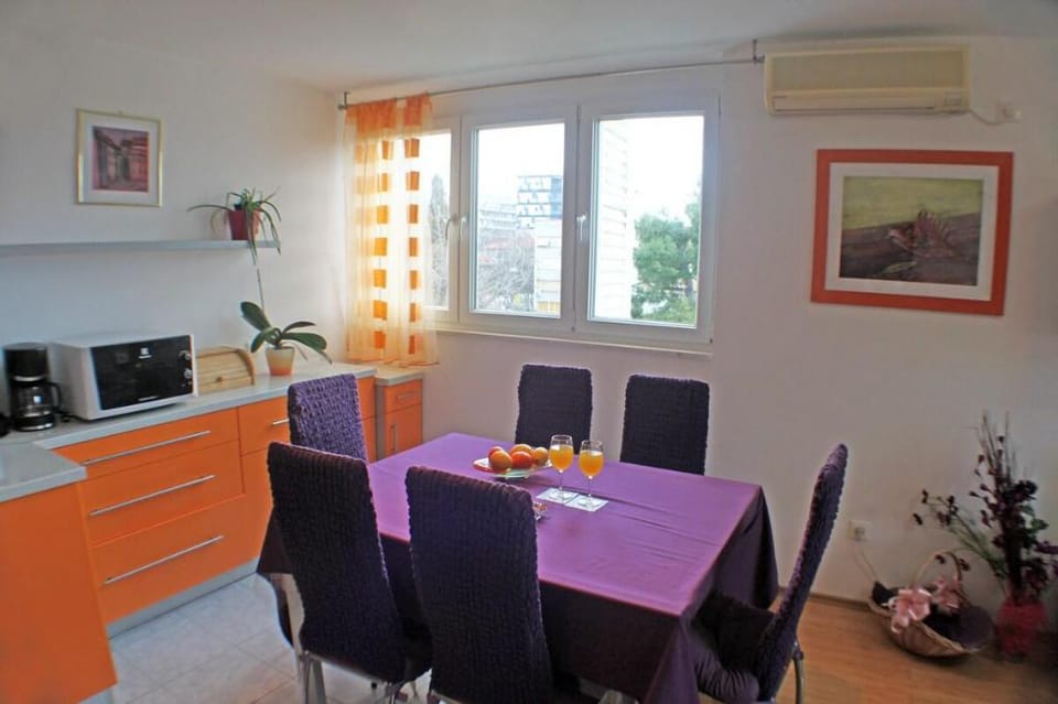 Peaceful & Fully Equipped 1BR - BEACH PLACE to BE Apartment in Split