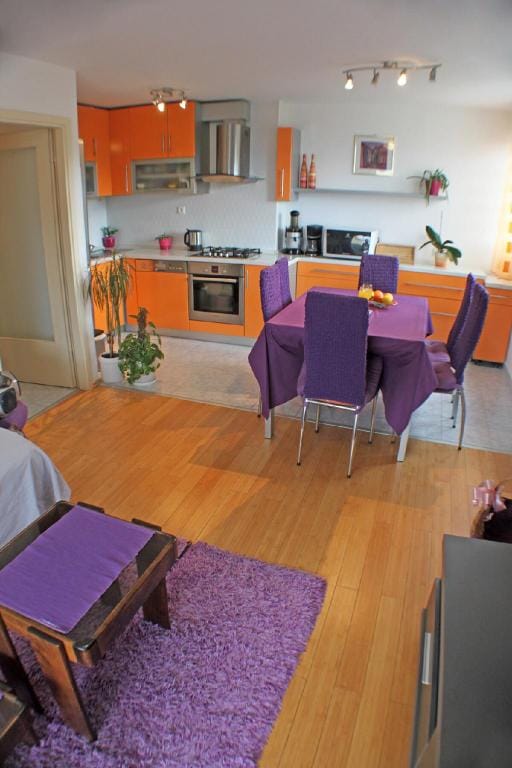 Peaceful & Fully Equipped 1BR - BEACH PLACE to BE Apartment in Split