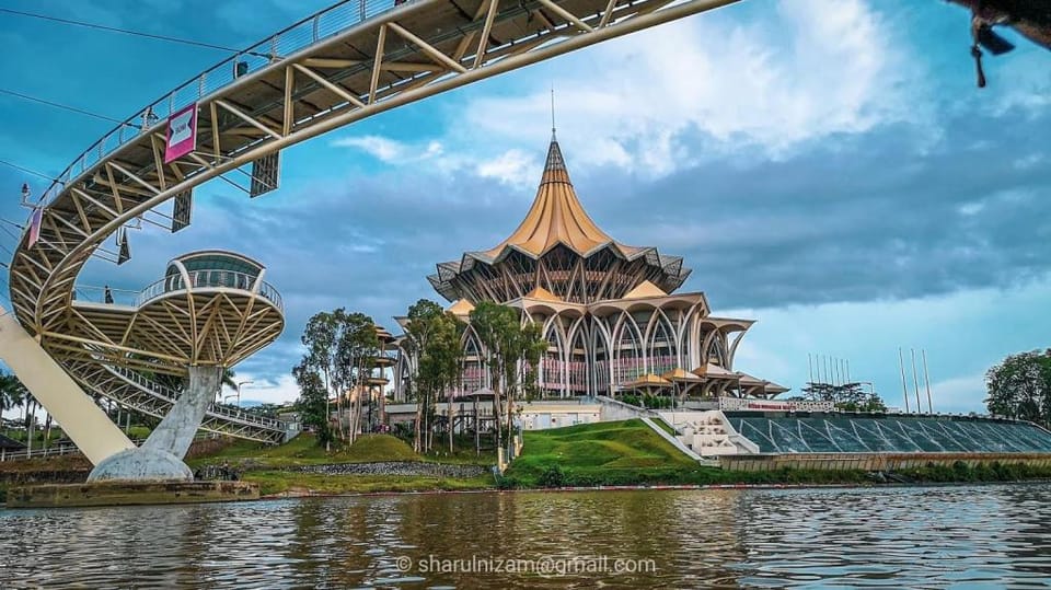 Jk>KingCentreHotel>A1>9pax>8 Beds>3BedR>3BathR Vacation rental in Kuching