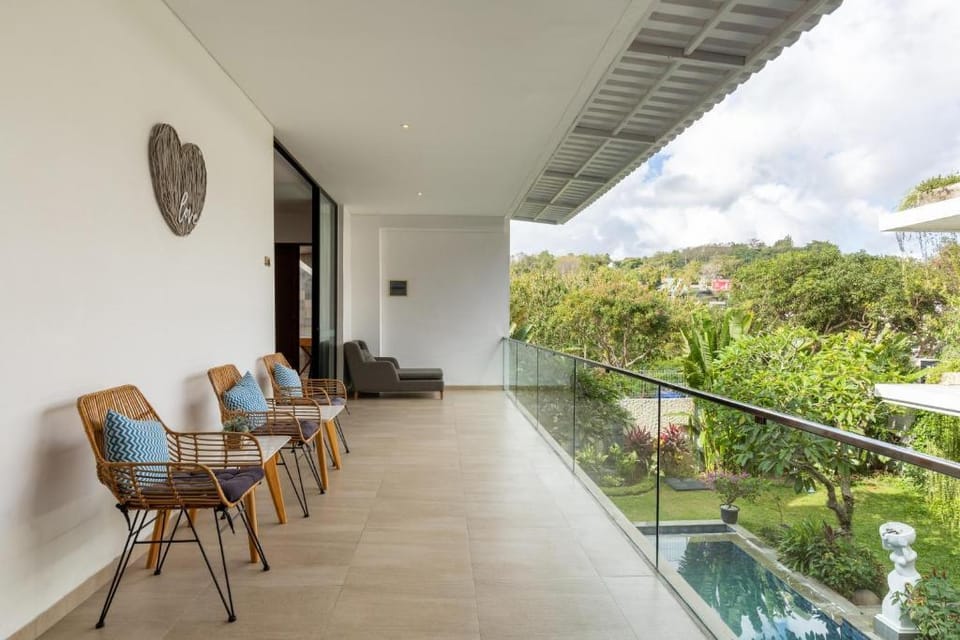 Jimbaran Luxury Boutique 4 BR Pool Villa  Villa in Kuta Selatan