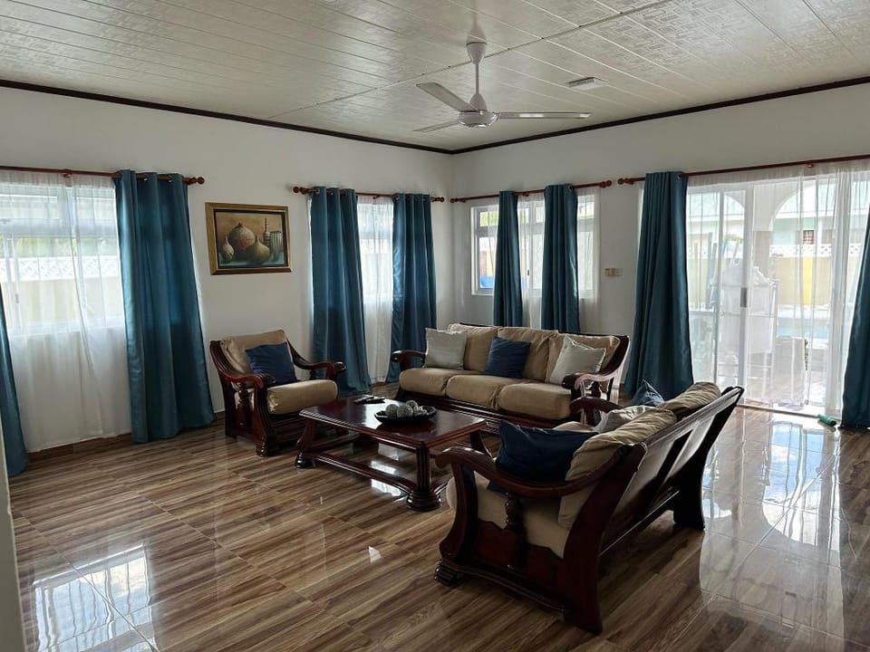 Happy Stay Villa Hotel in Africa