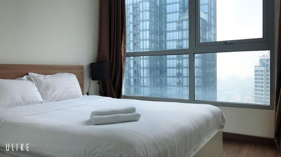 Vinhome Central Park Cho Thuê Ba Phòng Ngủ Hai VS  Vacation rental in Ho Chi Minh City