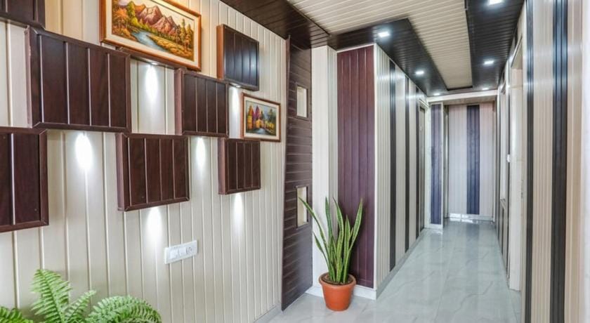 Hotel O by OYO JMS Residency Hotel in Dehradun