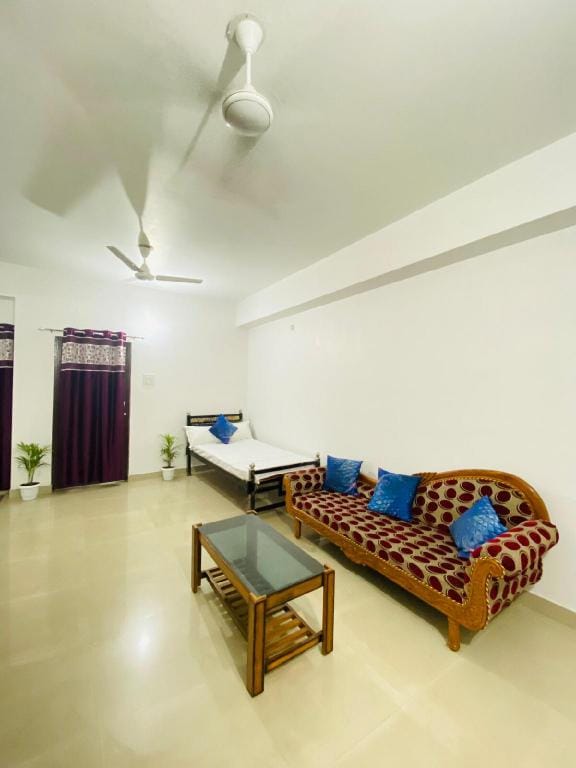 Happy Guwahati Homestay (2BHK) AC rooms with Wi-fi Vacation rental in Bangladesh