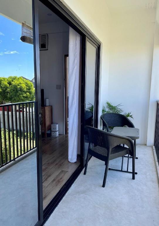 Ocean Suite *Near Beach* 2nd Floor Apartment in La Union