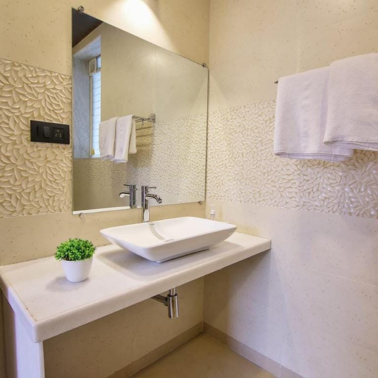 ENROUTE VILLAS 4 Bedroom villa with private pool Villa in Lonavla