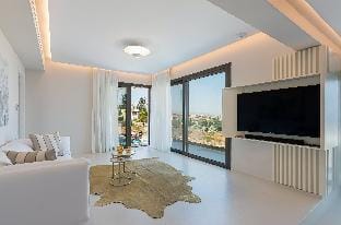 Onira Suite Dreams Apartment in Crete