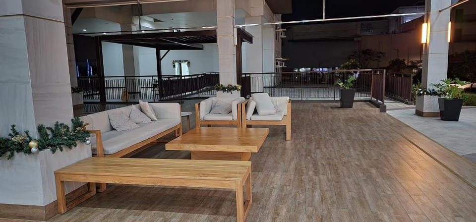 Tagaytayw/Netflix,Disney+CoffeeToiletries&Recliner Apartment in Tagaytay