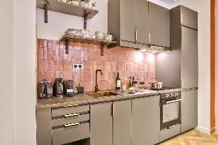 NEW Eiffel Tour ! Splendid 2BR & 1 BR Apt in Paris Apartment in Paris