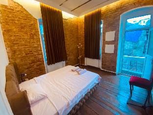 Historical@High Ceiling@Hearth of Old City Taksim Vacation rental in Istanbul
