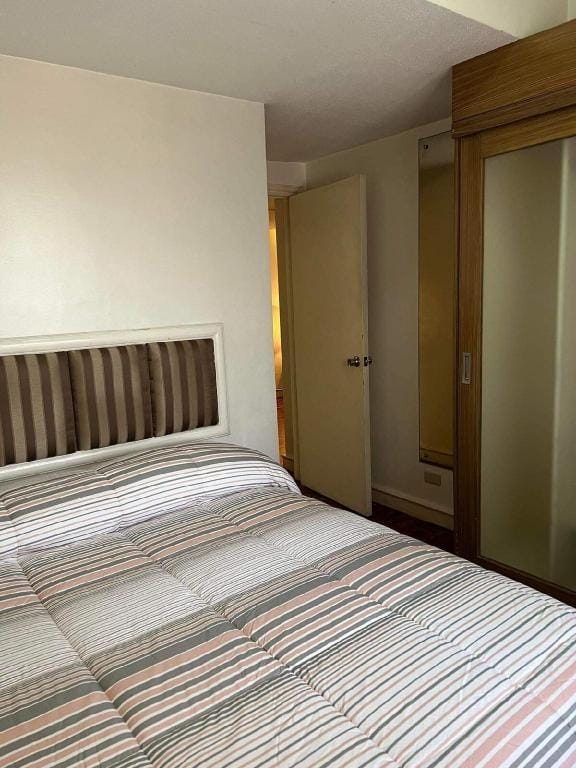 Lovely 1 Bedroom Suite in Makati City Vacation rental in Makati