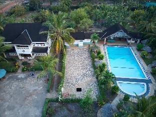 Studio cottage Accomodation Villa in Diani Beach