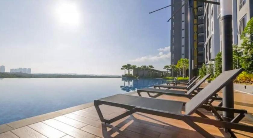 Sunway Grid Cosmo Suite WI-FI  BigBOX Legoland Apartment in Johor