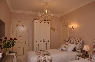 English Home Hotel Apartment in Tbilisi, Georgia