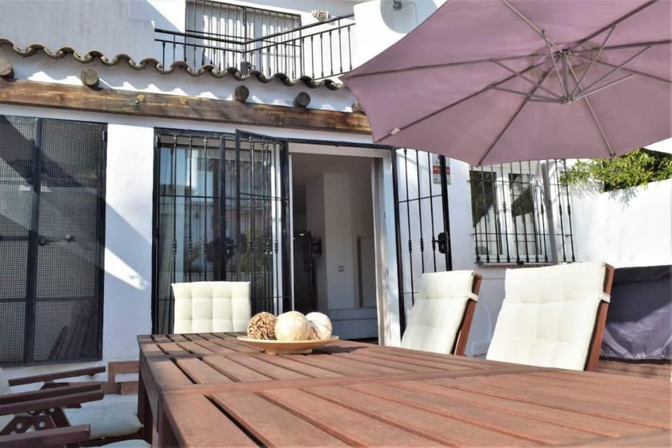 Casa Jasmine,  Modern Villa for 7 Vacation rental in Marbella