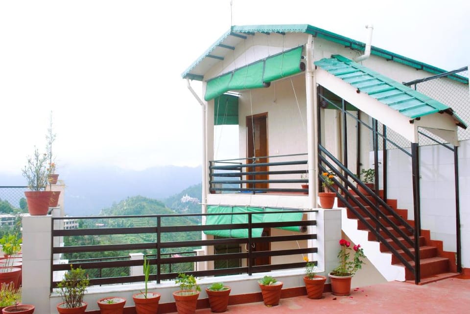 KanatalPinnacleHouse Hotel in Uttarakhand