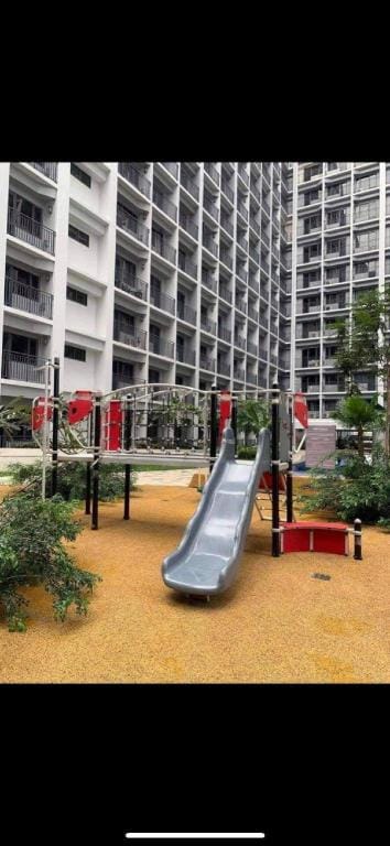 One room flat at Shore 2 Residences, Mall of Asia Apartment in Pasay