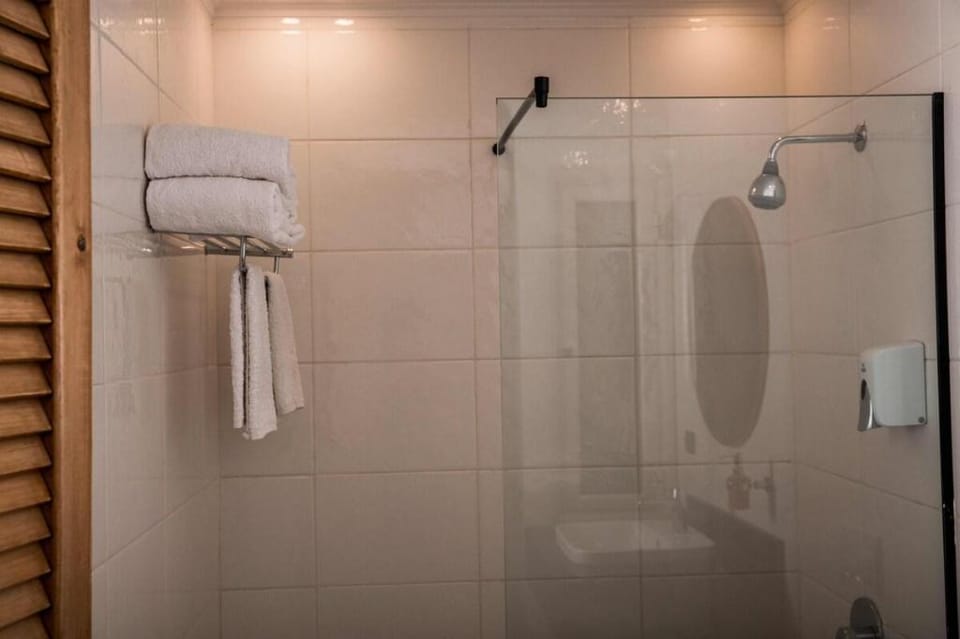 DELUXE SUITE DOUBLE WITH SEA VIEW 120 Apartment in Hurghada