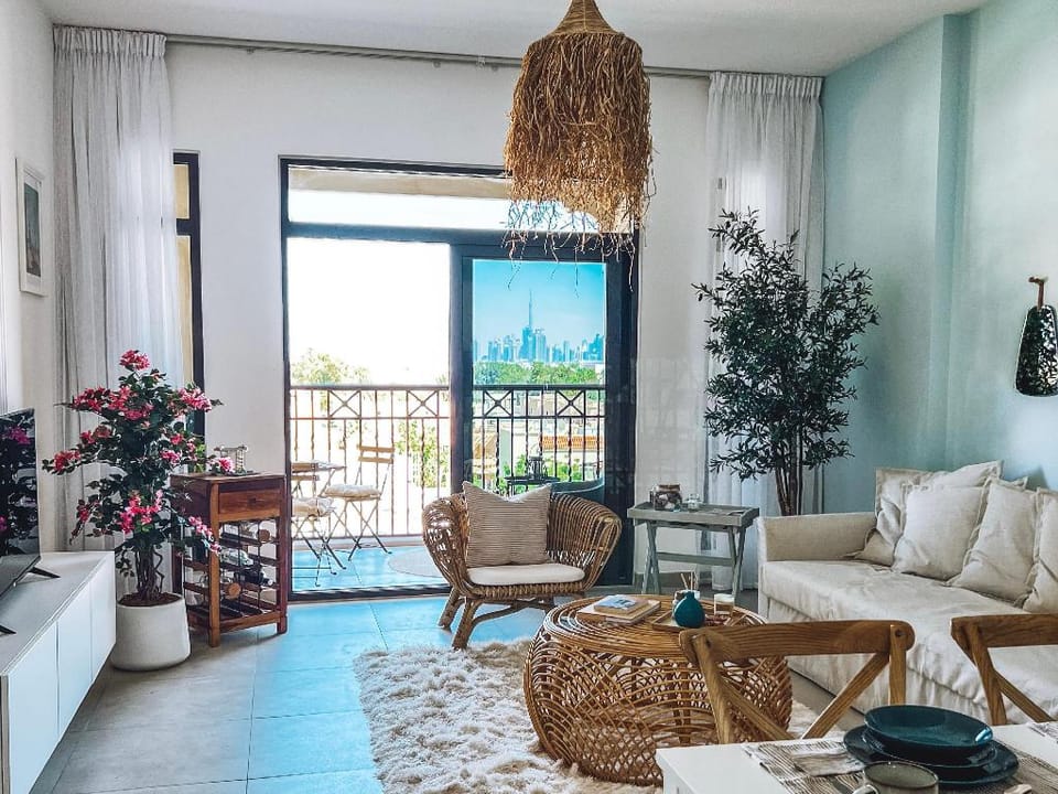 Iconic Views Apt With Balcony Close to the Beach Apartment in Dubai