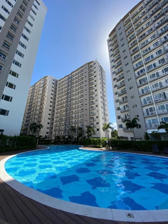 Cozy 2 BR unit @ South Residences  Southmall 1231 Apartment in Las Pinas