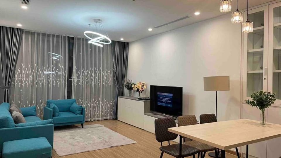 LAKEVIEW 3 BEDROOMS APT - Vinhomes Skylake Mỹ Đình Vacation rental in Laos