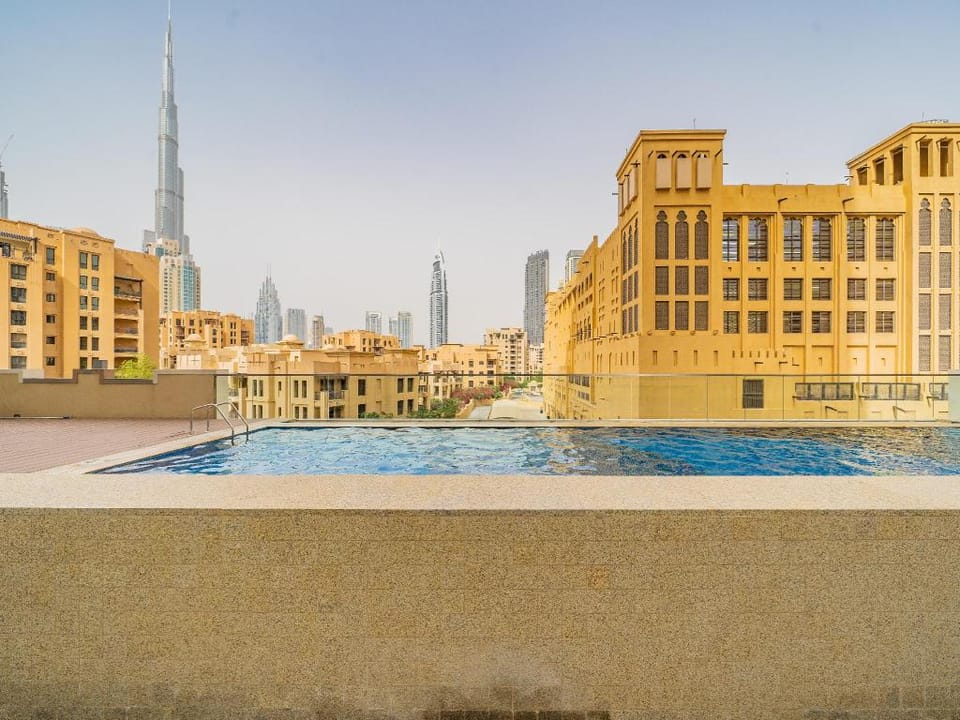 Downtown Stylish Condo With Beautiful City Views Apartment in Dubai