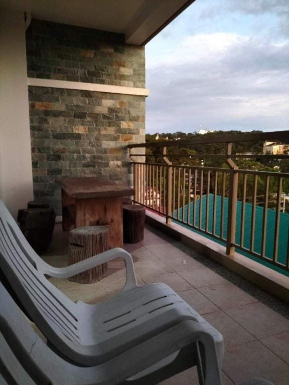 Oak Hill the 4th  Apartment in Baguio